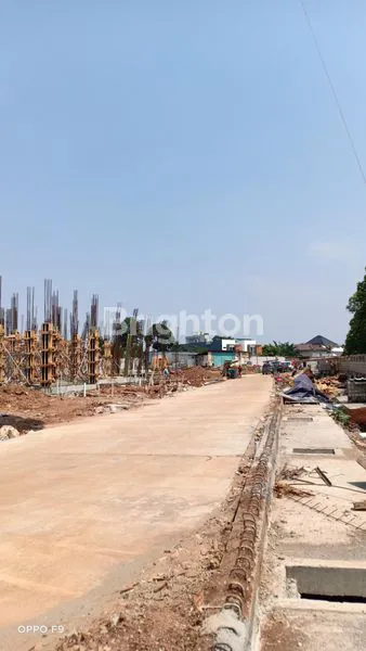 image RUMAH MEWAH INDENT VETERAN, JAKARTA SELAYAN, DI LOKASI TERBAIK, BANGUNAN 3 LANTAI (7)