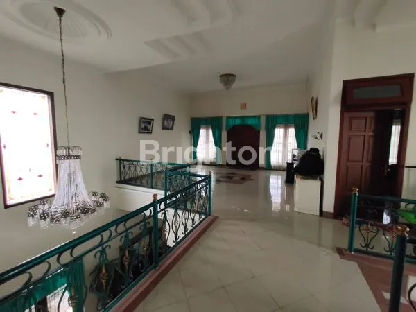 image RUMAH LUAS & STUDIO FOTO SUMENEP (5)