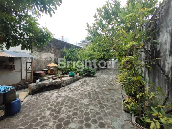 image RUMAH LUAS & STUDIO FOTO SUMENEP (8)