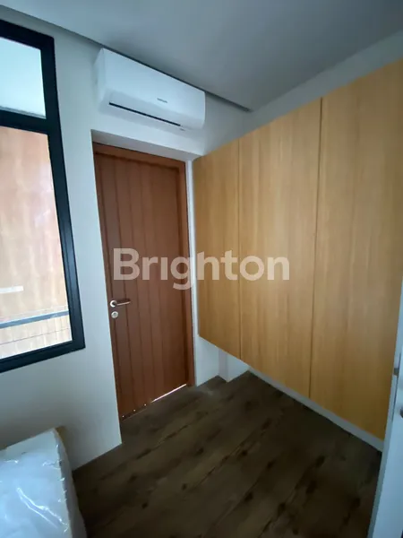 image FLEEKHAUZ BSD (5)