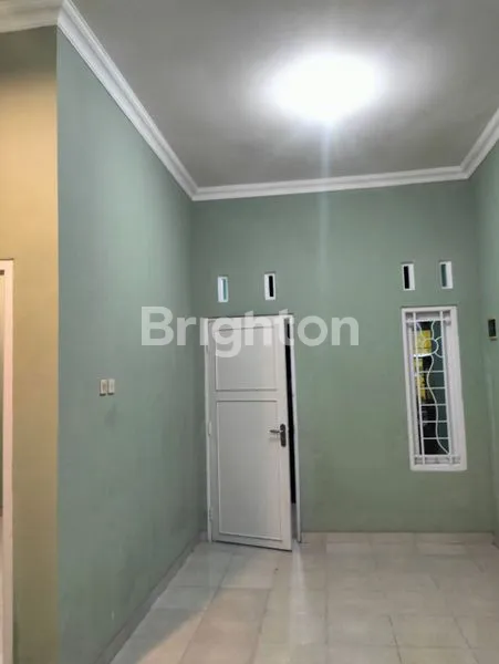 image RUMAH SIAP PAKAI DEKAT JALAN WOLERMONGINSIDI (2)