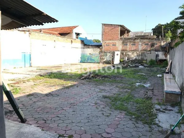 image RUMAH LUAS, RUMAH BISNIS,AREA STRATEGIS JALAN IMAM BONJOL KEDIRI DEKAT PERTIGAAN (3)