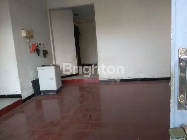 image SIMPANG DARMO PERMAI SELATAN, LUAS TANAH 355M2, HOOK, SIAP HUNI (2)