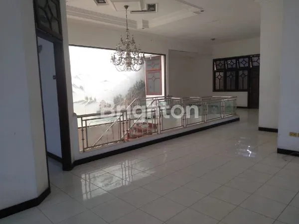 image SIMPANG DARMO PERMAI SELATAN, LUAS TANAH 355M2, HOOK, SIAP HUNI (4)