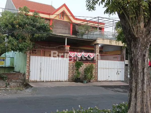 image RUMAH DI JL KETINTANG MADYA SURABAYA  (1)
