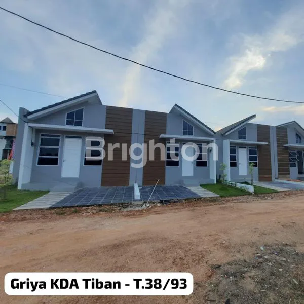 image TOWN HOUSE MURAH YANG ELEGAN  (4)