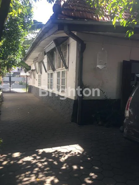 image RUMAH USAHA HITUNG TANAH LOKASI STRATEGIS SURABAYA PUSAT, JALAN CILIWUNG ( DEKAT RKZ, JL DIPONEGORO ) (7)
