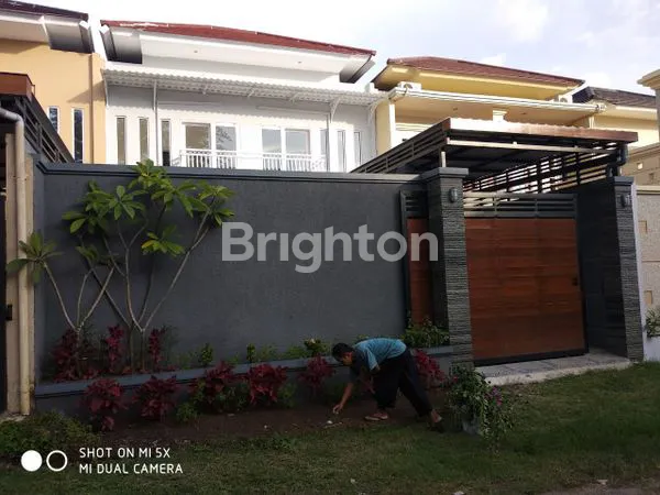 image VILLA CANTIK SENGGIGI MATARAM (3)