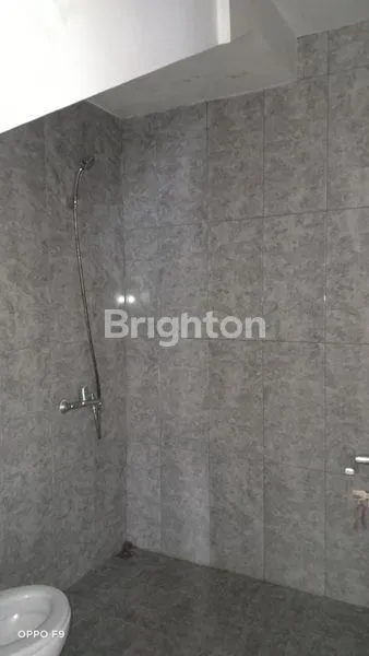 image RUMAH KEBAYORAN LAMA, BANGUNAN 2 LANTAI (8)