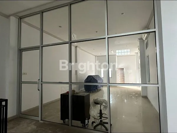 image RUKO DI JL MERDEKA (5)