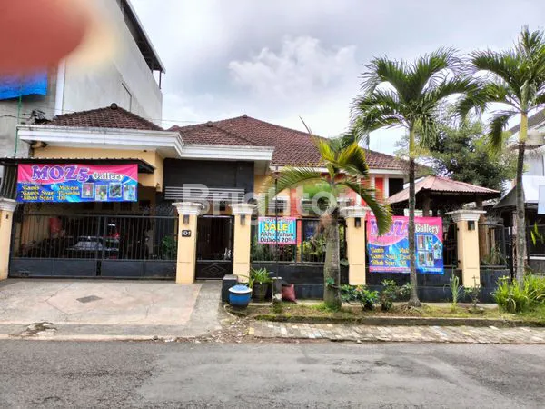 image JUAL RUMAH POJOK 0 JALAN RAYA BESAR SAWOJAJAR (3)