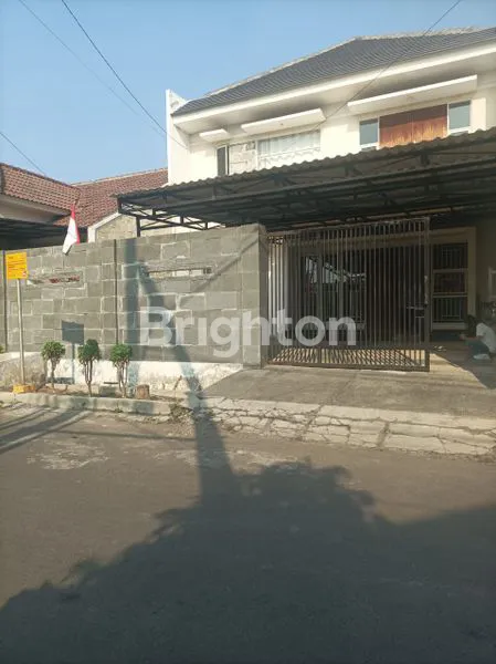 image RUMAH MINIMALIS BAGUS TERAWAT SIAP HUNI DI RUNGKUT ASRI (1)