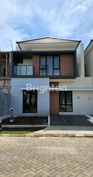 RUMAH BARU SIAP HUNI DI TENGAH KOTA SELANGKAH KE TOL