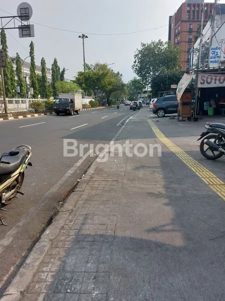 image RUKO BAGUS 3,5 LANTAI GANDENG 2 UNIT KOSONGAN EX. CO WORKING SPACE, STRATEGIS PINGGIR JALAN BESAR RAWAMANGUN, JAKARTA TIMUR. (1)