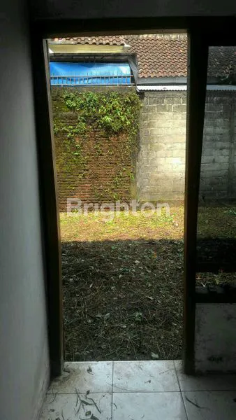 image RUMAH POJOK AREA PERUMAHAN DI TULUNGAGUNG (3)