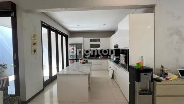 image RUMAH 3 LANTAI SIAP HUNI, DIENG MALANG (3)