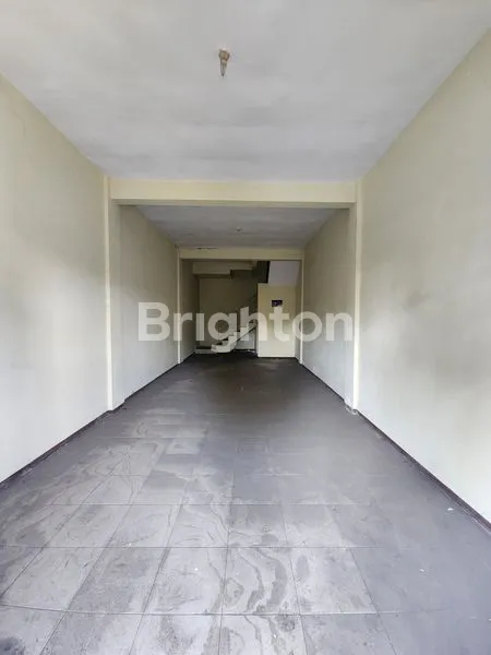 image RUKO STRATEGIS 2 LANTAI SIAP PAKAI SAWOJAJAR (2)