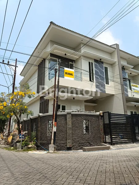 image  SUTOREJO DEKAT SEKALI DG UNAIR, ITS DAN GALAXY MALL, RUMAH BARU (1)