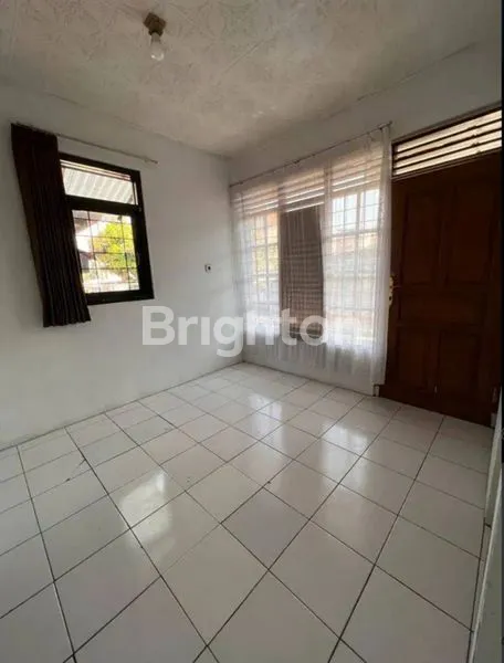 image RUMAH STRATEGIS DI SETRAMURNI PASTEUR BANDUNG  (8)