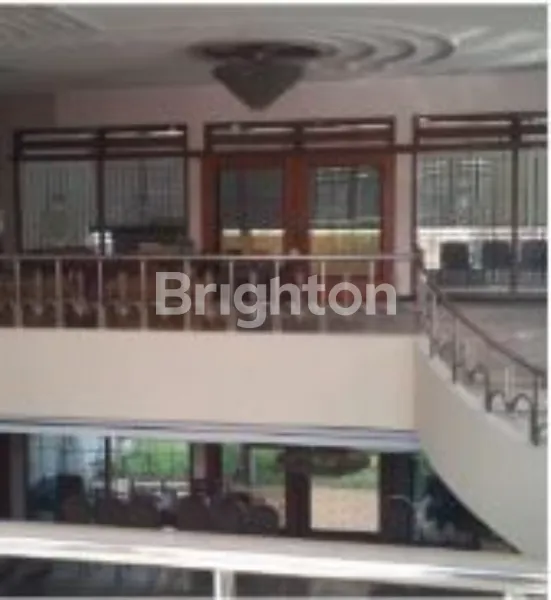 image RUMAH COCOK UNTUK USAHA DI RAYA DHARMAHUSADA SURABAYA TIMUR (3)