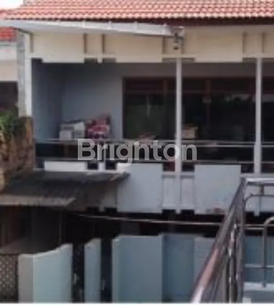 image RUMAH COCOK UNTUK USAHA DI RAYA DHARMAHUSADA SURABAYA TIMUR (4)