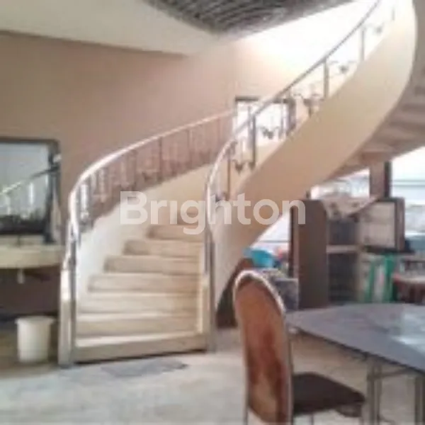 image RUMAH COCOK UNTUK USAHA DI RAYA DHARMAHUSADA SURABAYA TIMUR (5)