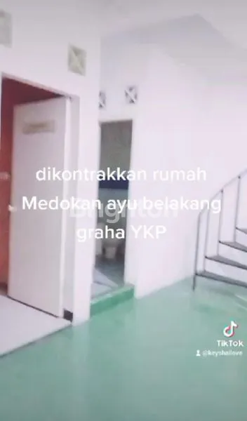 image RUMAH BAGUS 2 LANTAI DI MEDOKAN ASRI (5)