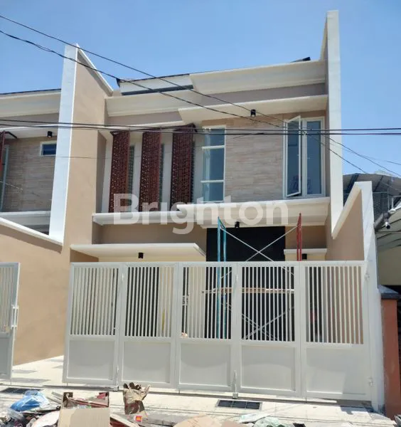 image  RUMAH BARU GRESS SELANGKAH GM MERR SURABAYA TIMUR (1)