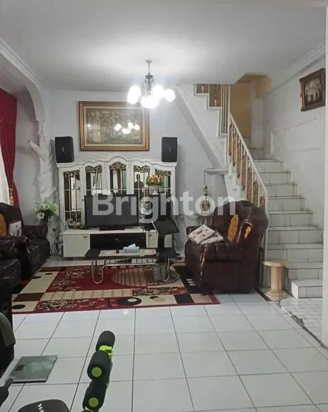 image RUMAH BESAR DI BELAKANG MALL PESONA SQUARE (4)