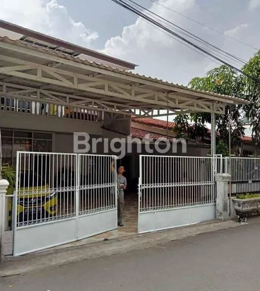 image RUMAH BESAR DI BELAKANG MALL PESONA SQUARE (8)