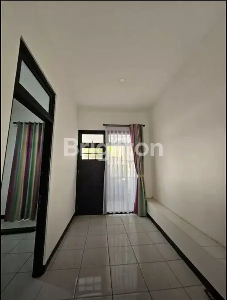 RUMAH CANTIK MUNGIL DI AREA SARIJADI