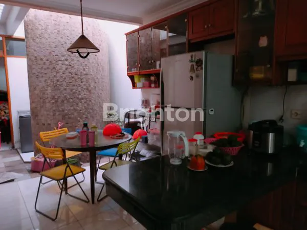 image RUMAH STRATEGIS DAN TERAWAT DI MEKAR WANGI DEKAT DENGAN  TOL MOCH. TOHA (4)