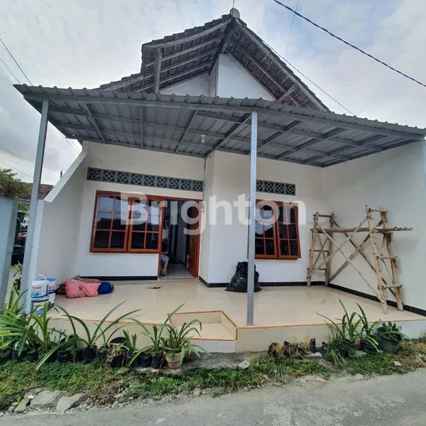 image RUMAH CANTIK, BERSIH, NYAMAN LOKASI JL RONGGOJALI NGRONGGO KEDIRI (2)