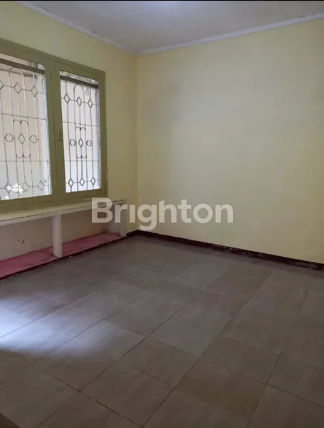 image  RUMAH SURABAYA BARAT DIBAWAH 1M, DAERAH DARMO INDAH SELATAN (2)