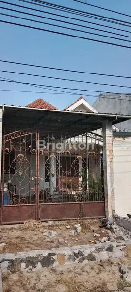 image RUMAH  SIAP  PAKAI  STRATEGIS  PINGGIR  JALAN RAYA  COCOK UNTUK USAHA RESTO  TANAH MAS SEMARANG UTARA (1)