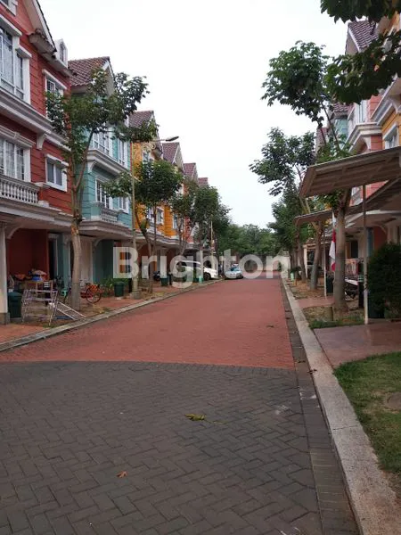 image RUMAH OMAHA SIAP HUNI GADING SERPONG TANGERANG (1)