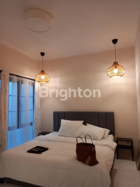 image RUMAH FULL FURNISH 2 LANTAI ASRI NYAMAN DAN SEJUK DI RANCAMAYA (6)