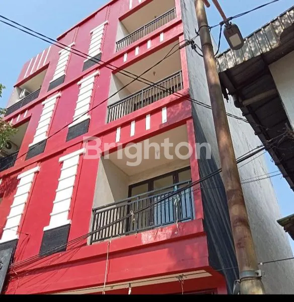 image RUKO BAGUS DENGAN LOKASI STRATEGIS 4 LT COCOK UNTUK KANTOR, EKSPEDISI, KLINIK, SALON DI JL ACHMAD YANI SURABAYA (2)