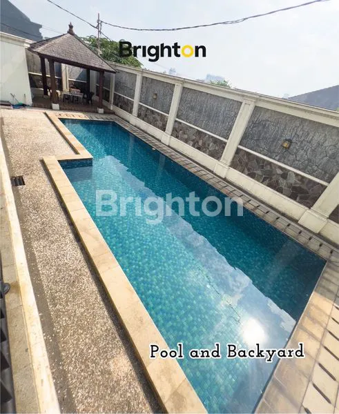 image RUMAH MEWAH KAWASAN PEJATEN (7)