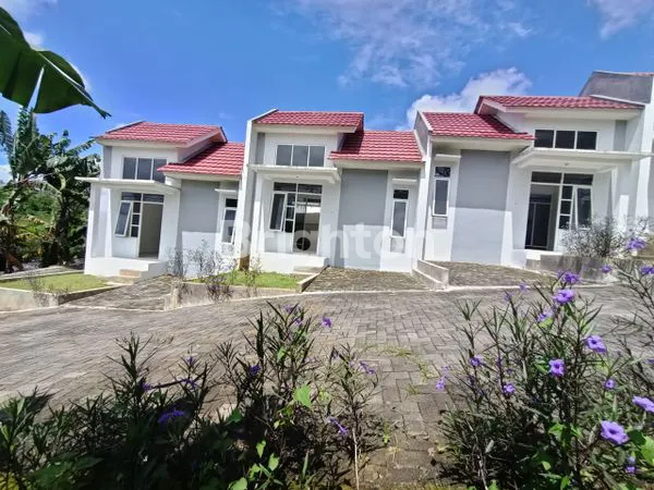 image RUMAH MURAH MEWAH BEBAS BANJIR DIDALAM PERUMAHAN LOKASI WAGIR HANYA 200JUTAAN (1)