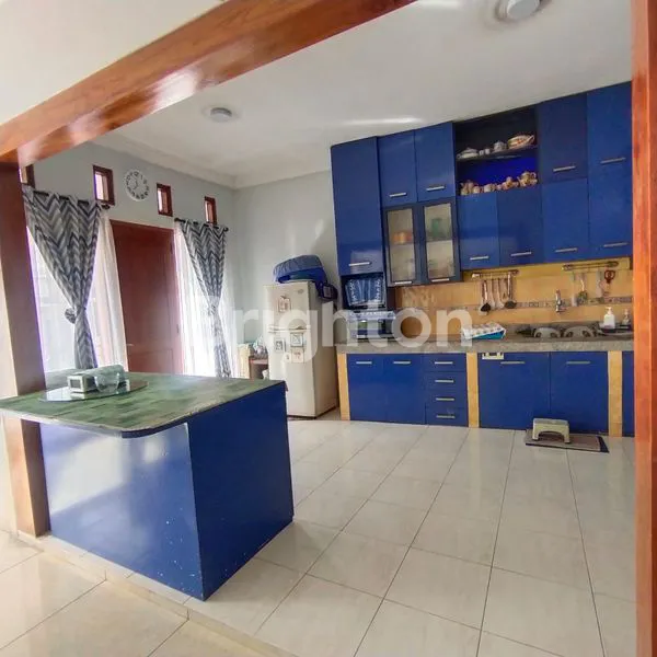 image RUMAH CANTIK TERAWAT DI LINGKUNGAN YANG AMAN, SEJUK, DAN STRATEGIS DEKAT KE GEGERKALONG DAN KAMPUS POLBAN (4)