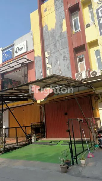 image RUKO 3 LANTAI DI JALAN RAYA BOULEVARD GDC (2)