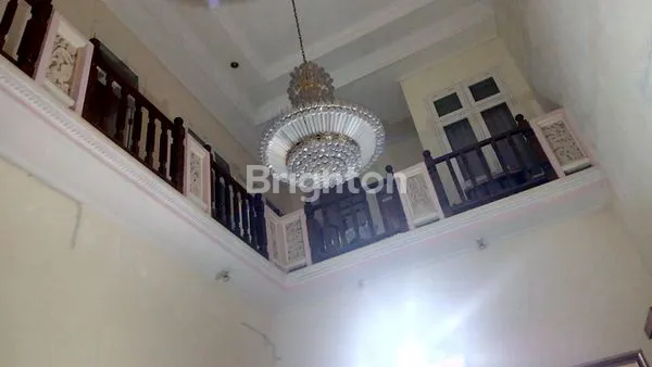 image RUMAH 2 LANTAI DI PALM SPRING (1)