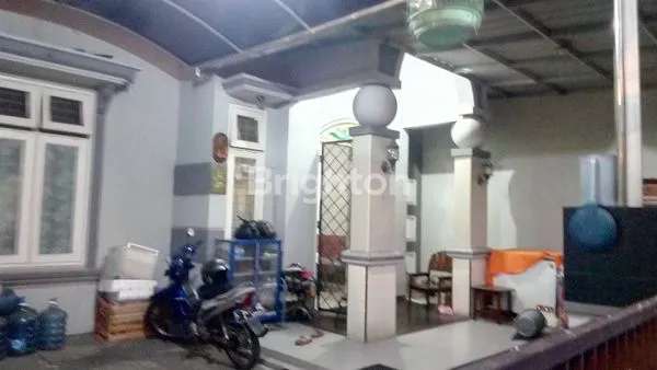 image RUMAH 2 LANTAI DI PALM SPRING (2)