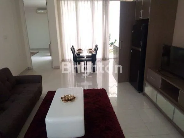 image RUMAH MEWAH DI PAKUWON CITY SURABAYA (5)