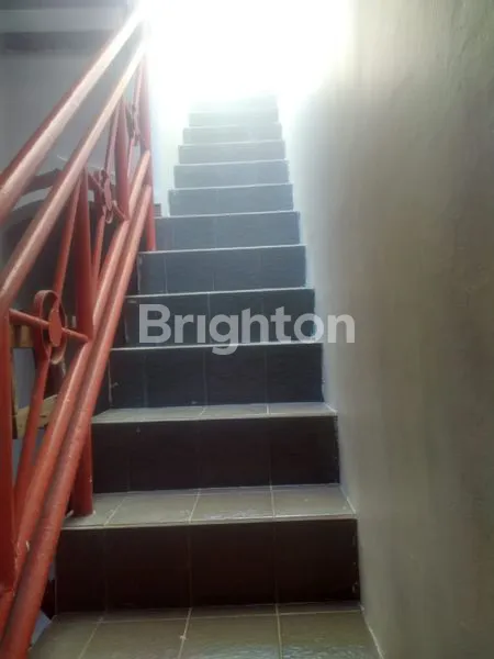 image RUMAH 1,25 LANTAI DI PERUM BINANGUN INDAH JL BALI BUDURAN SIDOARJO (5)