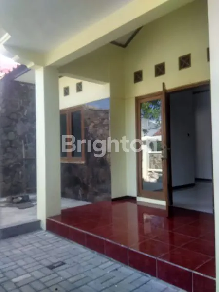 image RUMAH 1,25 LANTAI DI PERUM BINANGUN INDAH JL BALI BUDURAN SIDOARJO (3)