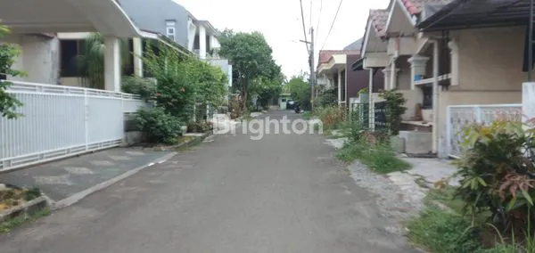 image TURUN HARGA, DARI 950 JT JADI 920 JT.RUMAH DI VILLA BOGOR INDAH 2,STRATEGIS DAN LINGKUNGAN NYAMAN. (6)