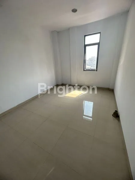 image RUKO GANDENG JEMBATAN BESI COCOK UNTUK USAHA (2)