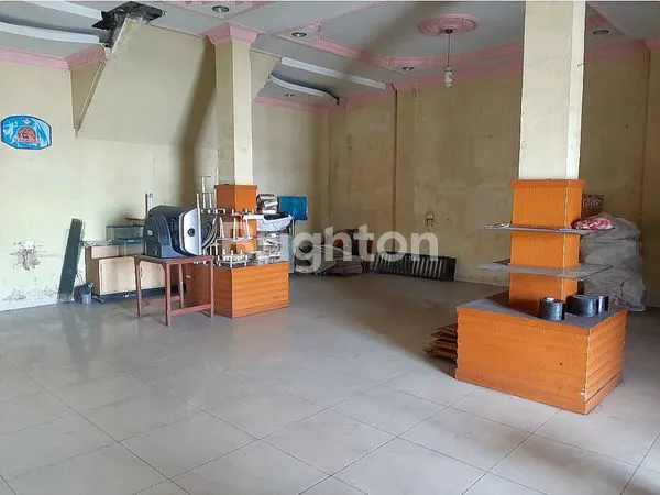 image RUKO GANDENG SIAP BUKA USAHA APA SAJA DI PINGGIR JALAN BESAR SETIA BUDI  MEDAN (3)